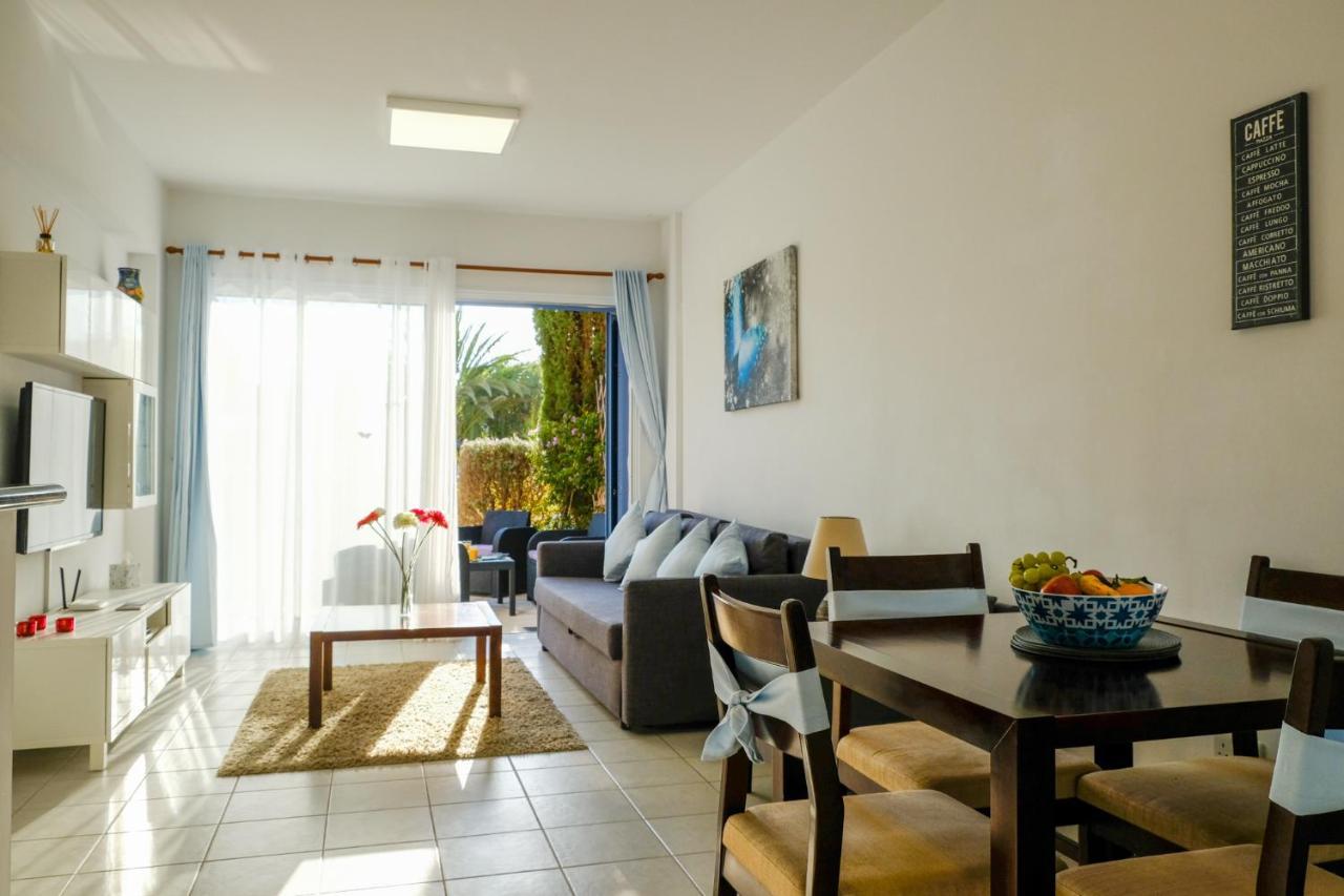 Zero Zero 2 Apartment Peyia Bagian luar foto