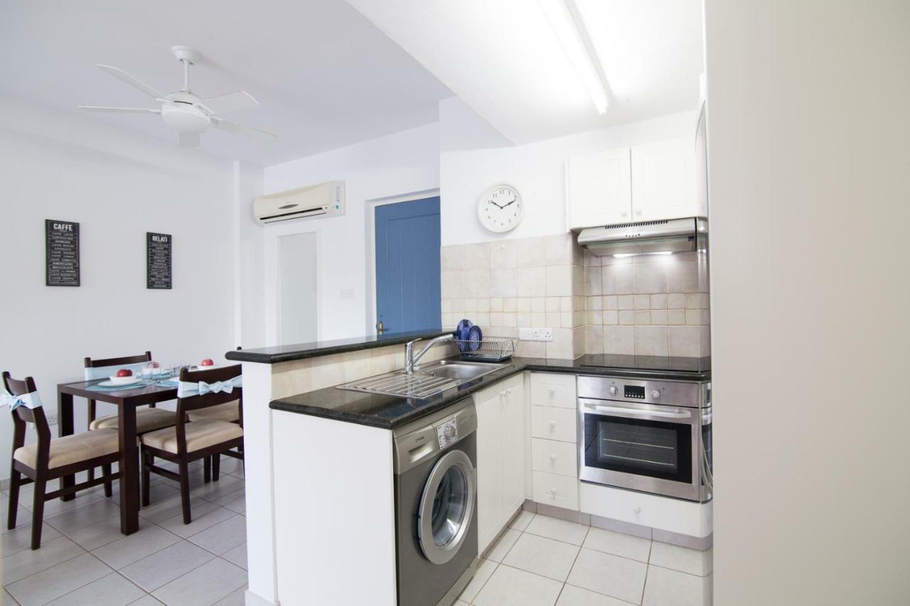 Zero Zero 2 Apartment Peyia Bagian luar foto